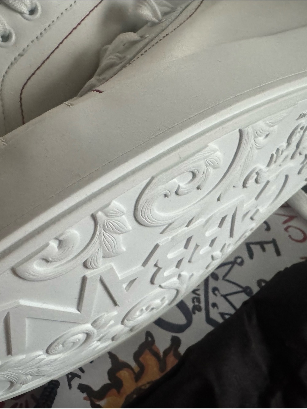Dolce & Gabbana White Sneakers with Red Stitching and Graphic Insole - Picture 3 of 6